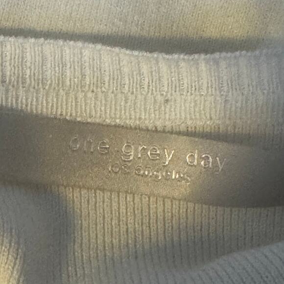 One Grey Day Pruitt Pullover White Distressed Women Size Small NWT - Picture 7 of 9